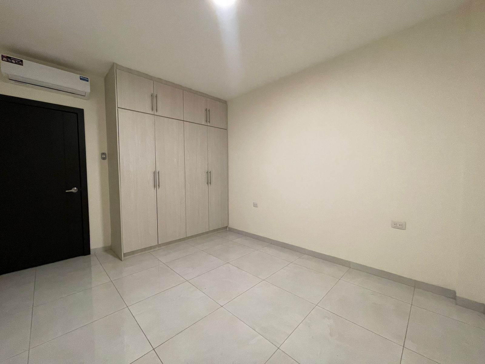 WhatsApp Image 2025-11-14 at 3.31.06 PM (2)