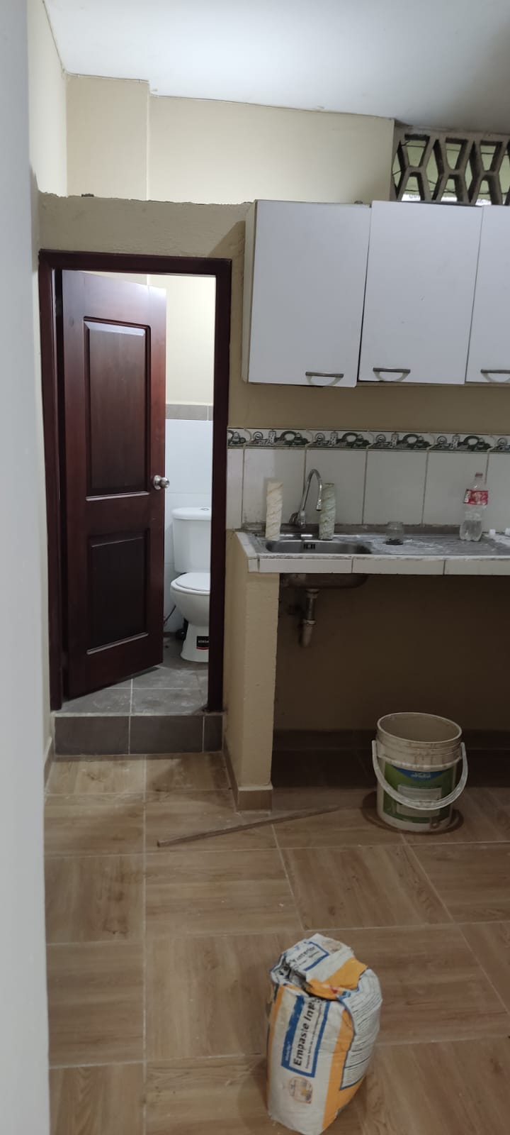 a0eb4de9-a5bf-4f6e-9387-6069cf5747e8