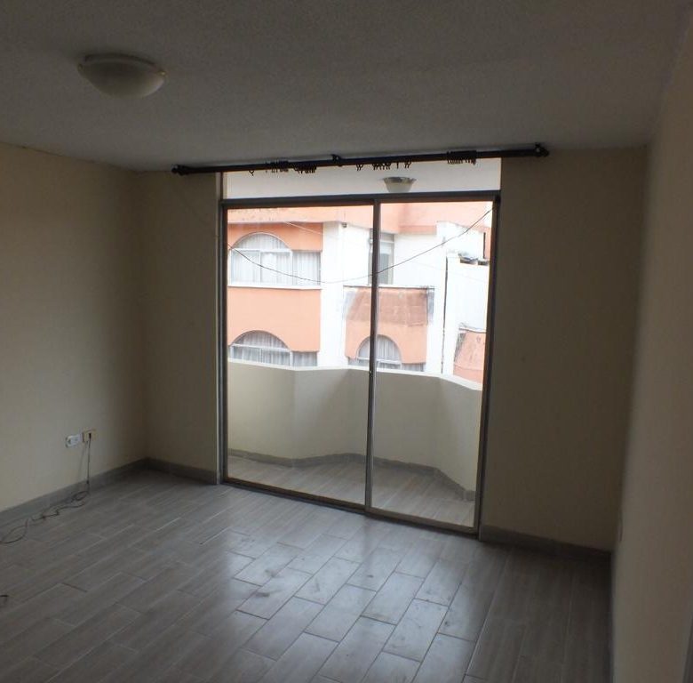 ¡Venta! 📞 099 294 7189 🏠 Casa de 2 pisos en Olimpus, cerca del Portal Shopping 🌟 #HogarDeEnsueño