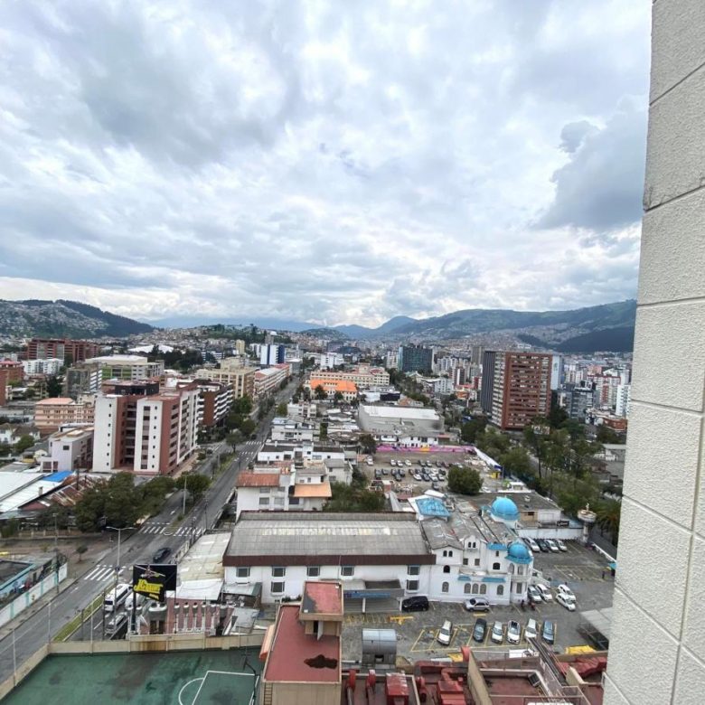Venta o Alquiler 📞 099 294 7189 ✨ Suite de Lujo con Club Exclusivo – Piso Alto y Vistas Espectaculares 🏙️ #ConfortPremium