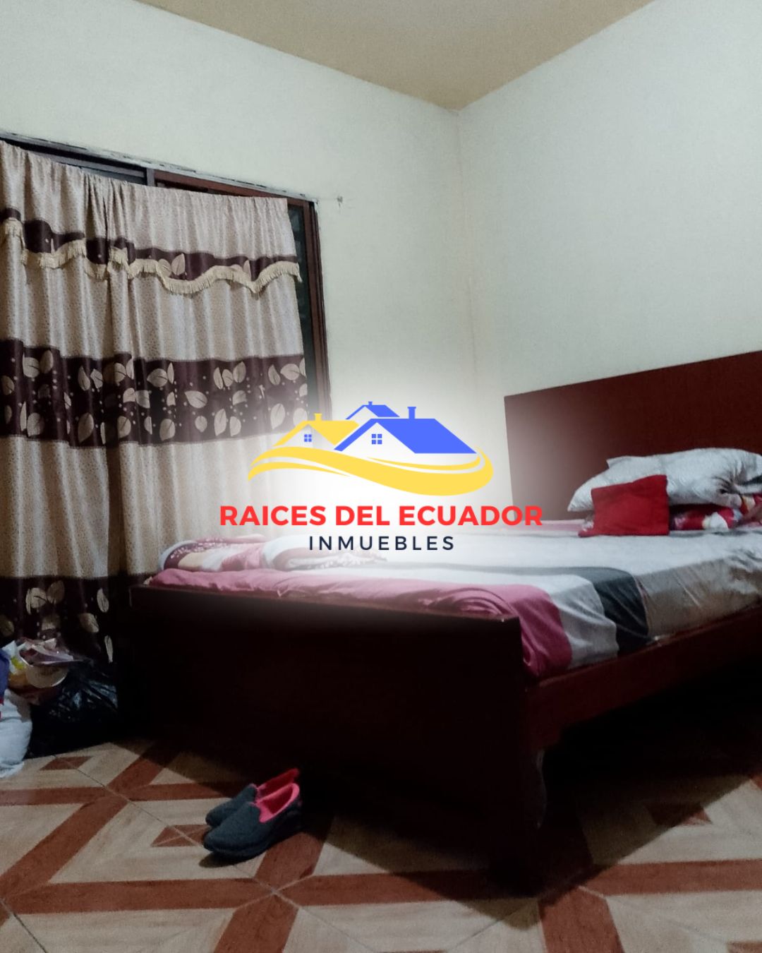 📲 098 701 0074 🏡🔝 Venta de Casa Esquinera de un nivel 💼 Oportunidad Única en La Troncal 🚀 ¡Vive, Invierte y Emprende desde una Esquina Estratégica! 📍 #InversiónConVisión