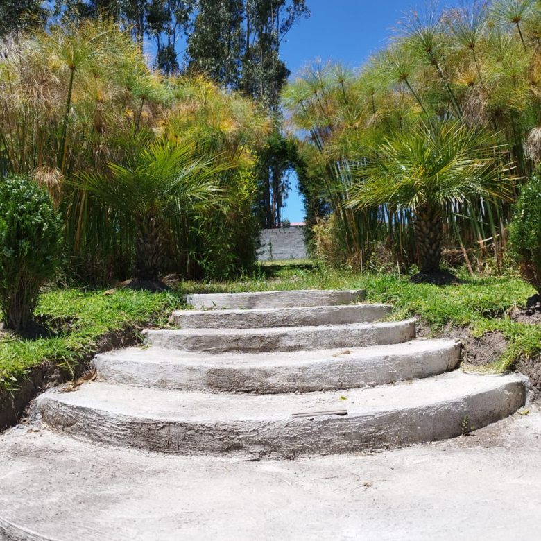 📲 098 701 0074 ✨💼 En Venta Quinta de Ensueño sobre 9.000 m² 🍃 ¡Lujo, Negocio y Confort en un Solo Lugar! 🏡🍖📍#TuInversiónIdeal