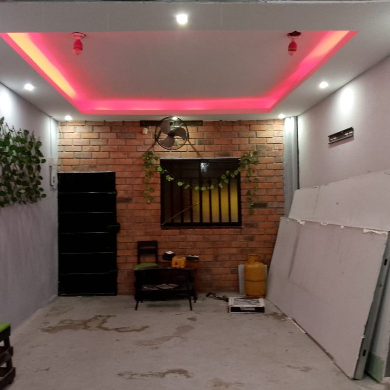 📲 098 701 0074 🏡🔝 Venta de Casa Esquinera de un nivel 💼 Oportunidad Única en La Troncal 🚀 ¡Vive, Invierte y Emprende desde una Esquina Estratégica! 📍 #InversiónConVisión