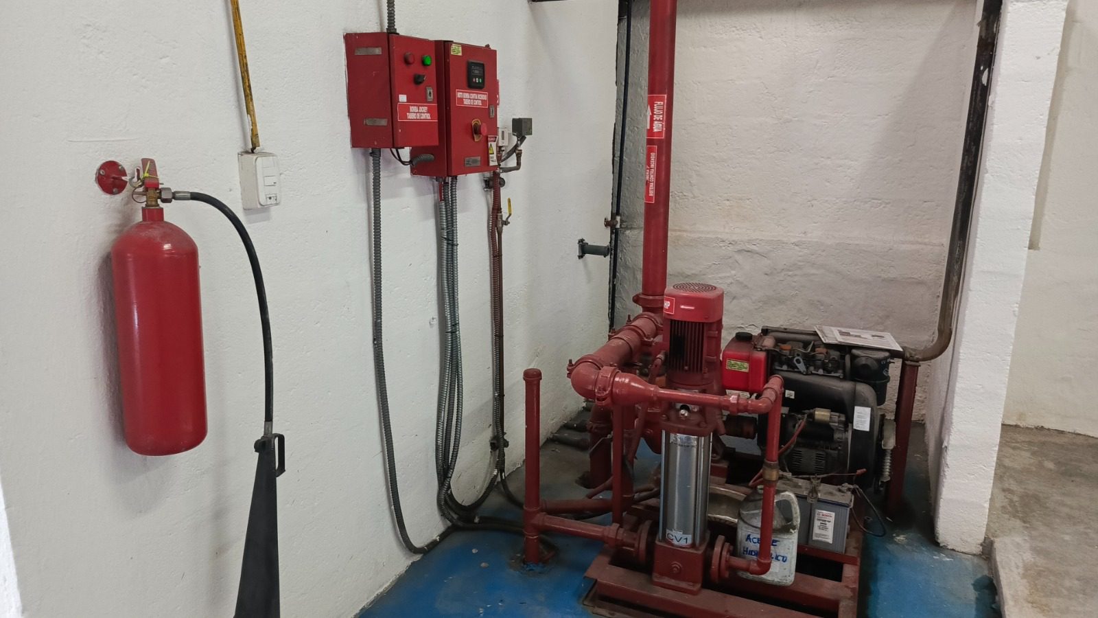 Alquiler 0987 0100 74 📞 🌟🏭 ¡Planta Industrial 4.200 m² de Alto Impacto! 🚛📦 Espacios de Bodega + Oficinas 🧠🔋 #PotenciaTuIndustria