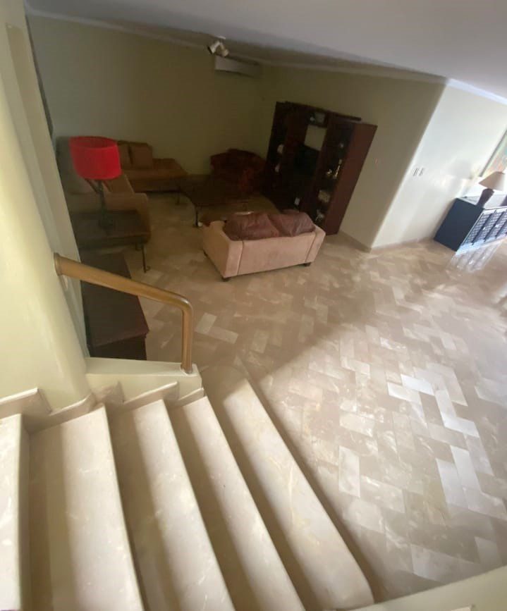 ALQUILO CASA DE 3D EN PUERTO AZUL SEMIAMOBLADA