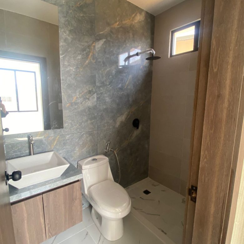 Casa en venta de estreno La Joya