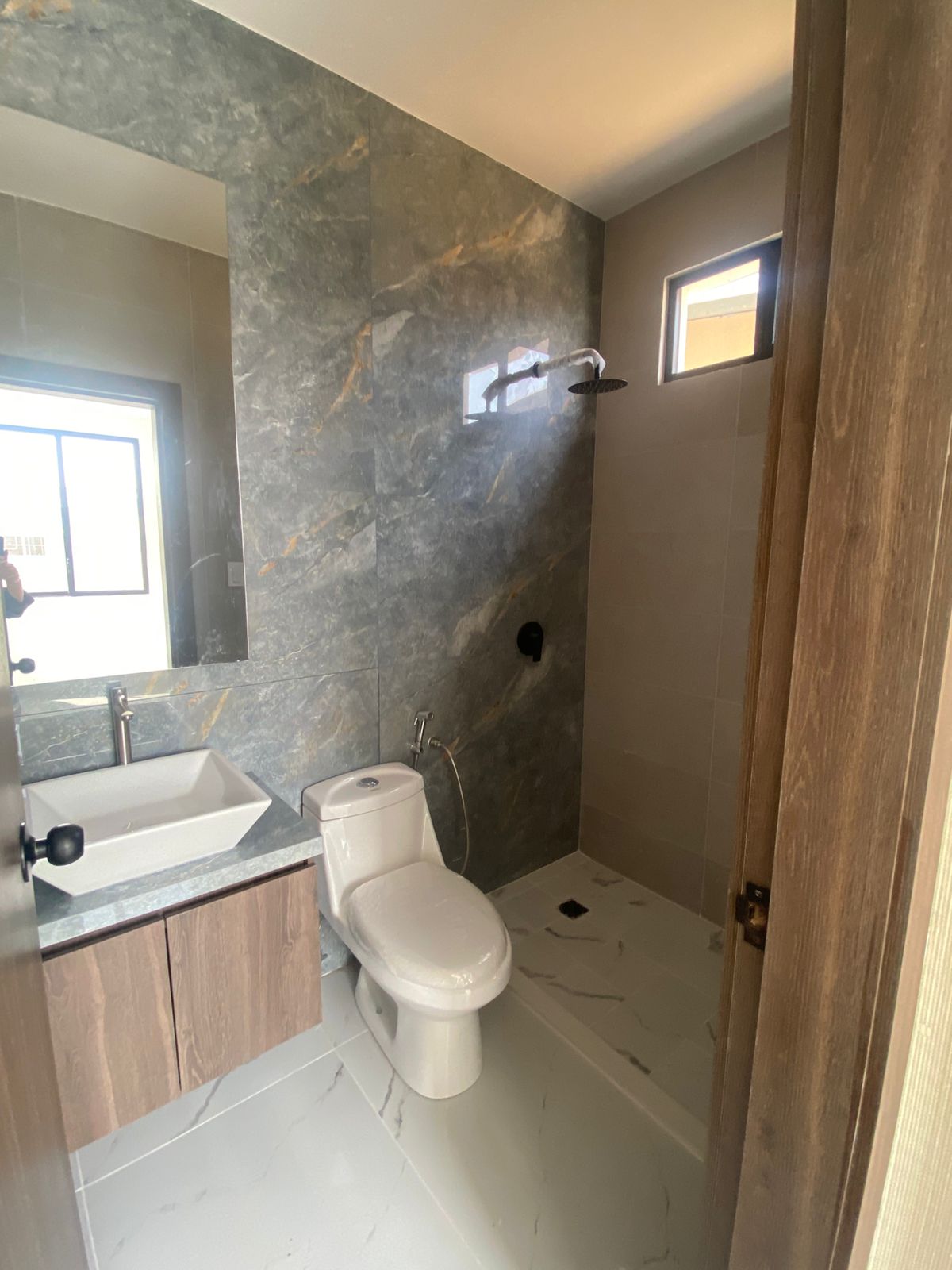 Casa en venta de estreno La Joya