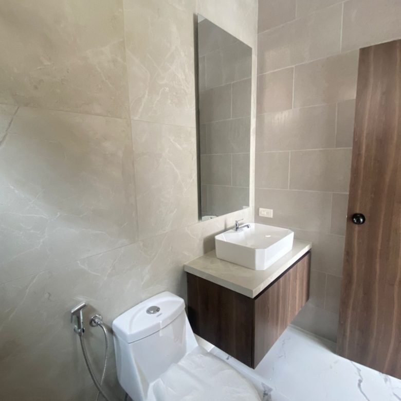 Casa en venta de estreno La Joya