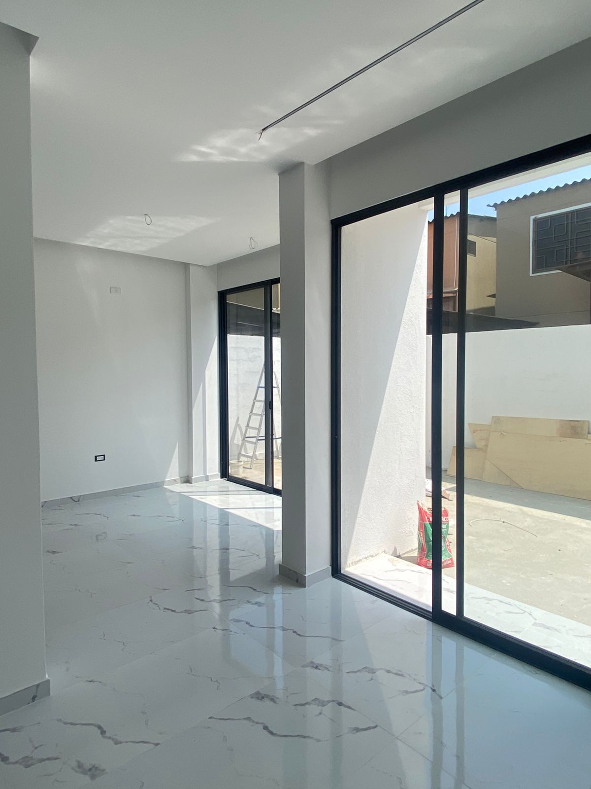 Casa en venta de estreno La Joya