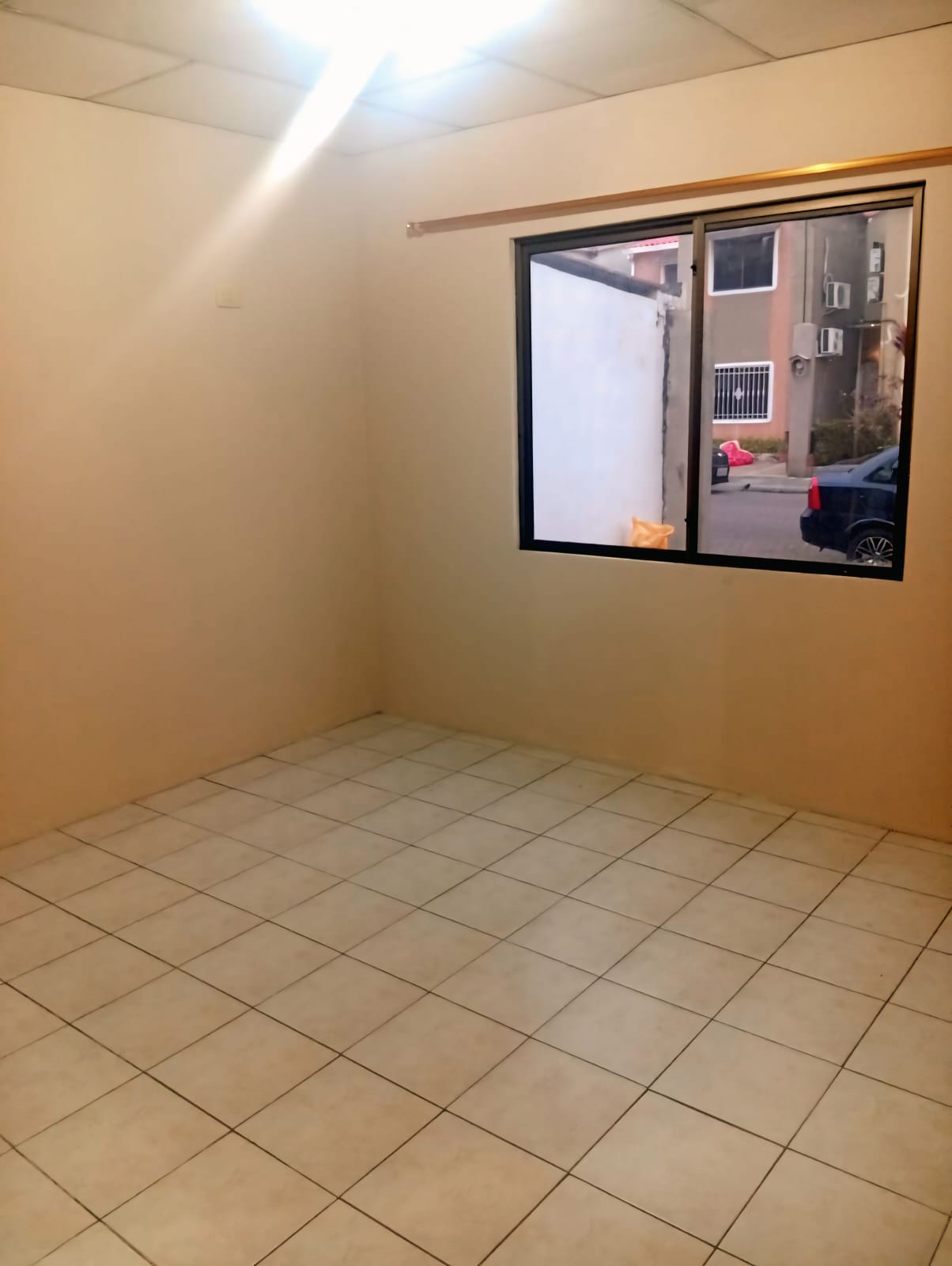 WhatsApp Image 2025-11-21 at 15.05.05 (1)