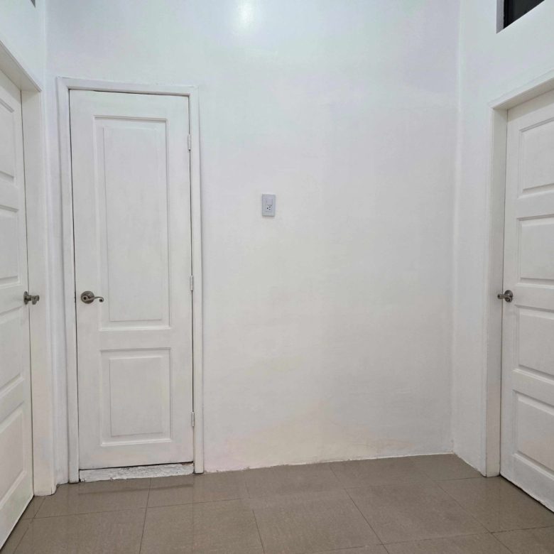 Departamento en Venta – Planta Baja, Centro de Guayaquil (Sector Distribuidoras Farmacéuticas)