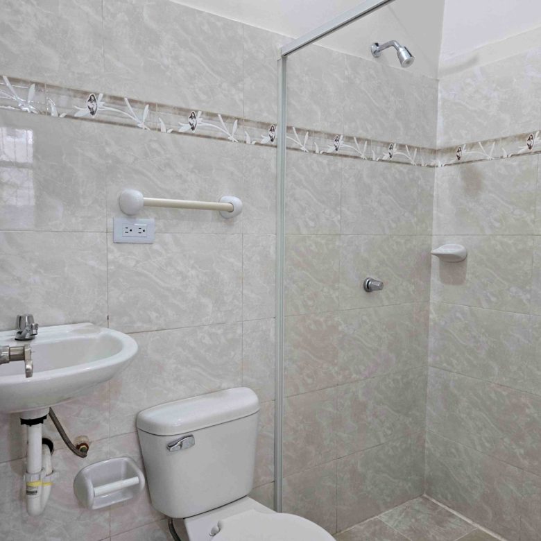 Departamento en Venta – Planta Baja, Centro de Guayaquil (Sector Distribuidoras Farmacéuticas)