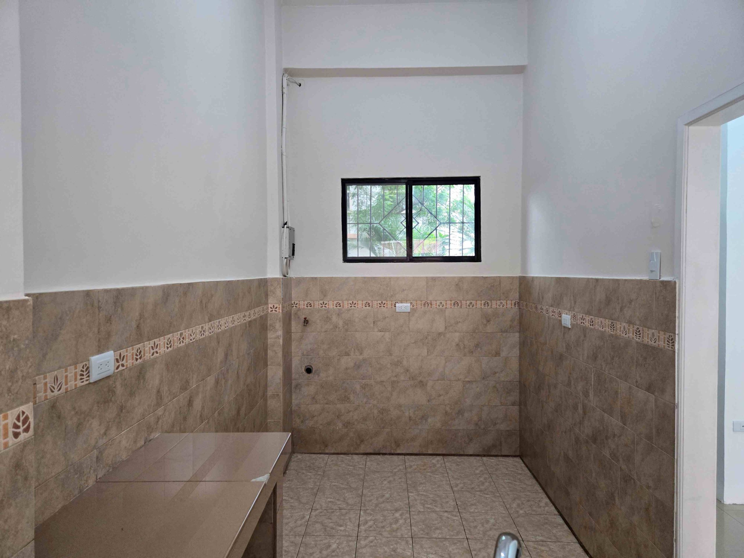 Departamento en Venta – Planta Baja, Centro de Guayaquil (Sector Distribuidoras Farmacéuticas)