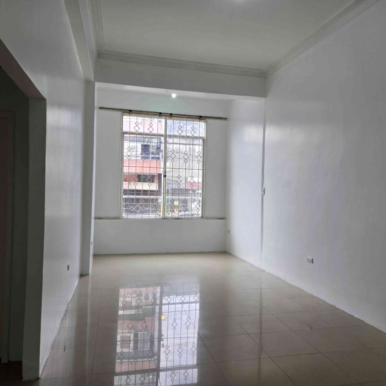 Departamento en Venta – Planta Baja, Centro de Guayaquil (Sector Distribuidoras Farmacéuticas)
