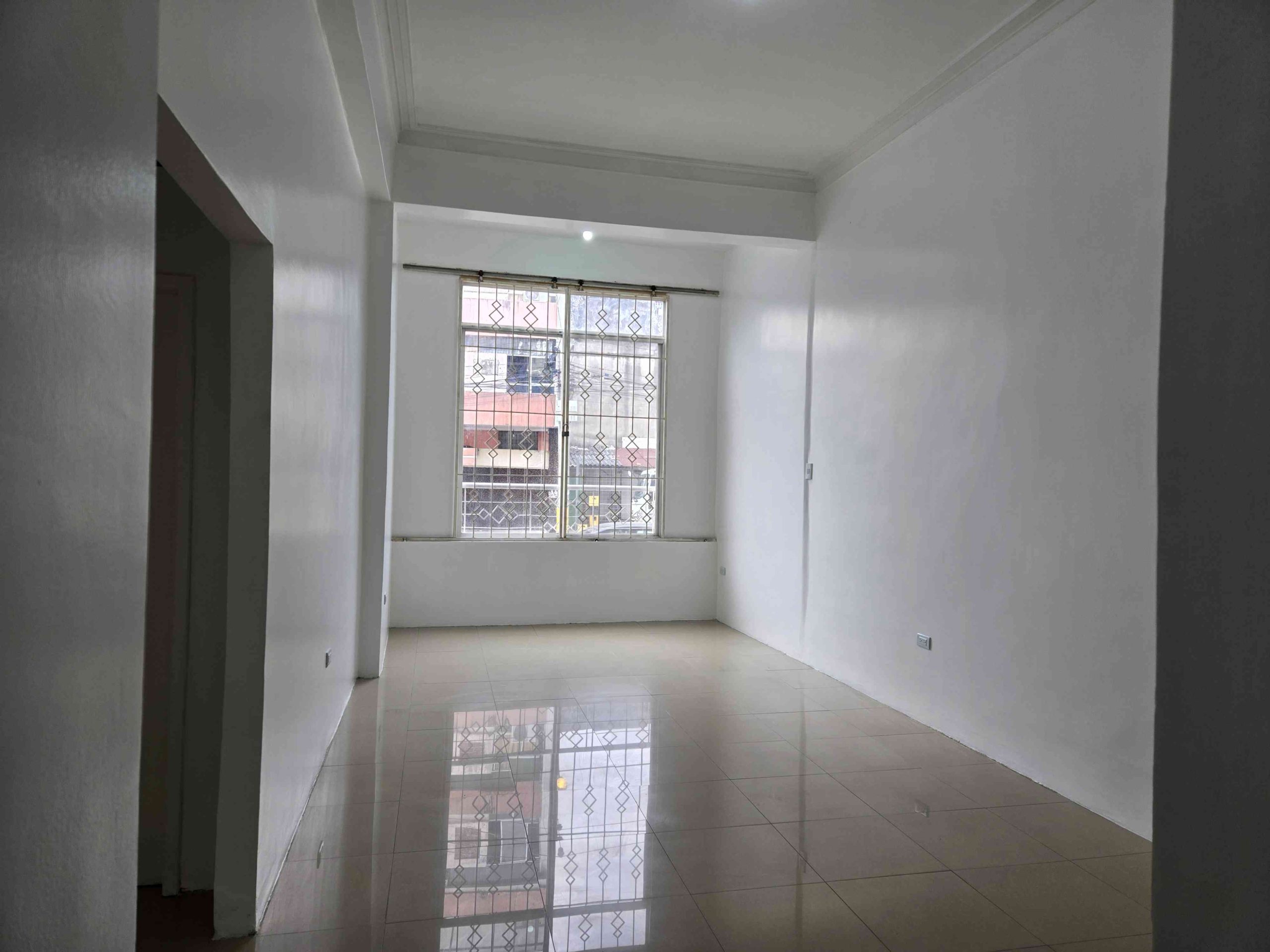 Departamento en Venta – Planta Baja, Centro de Guayaquil (Sector Distribuidoras Farmacéuticas)