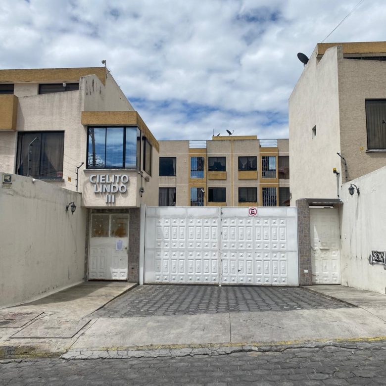 Venta 📞 099 294 7189 🏡 Casa de Ensueño en Pomasqui 172 m² cubiertos 🎉✨ Cerca de todo #CasaEnVentaPomasqui 🟢🟡🔴🔵🟣🟠