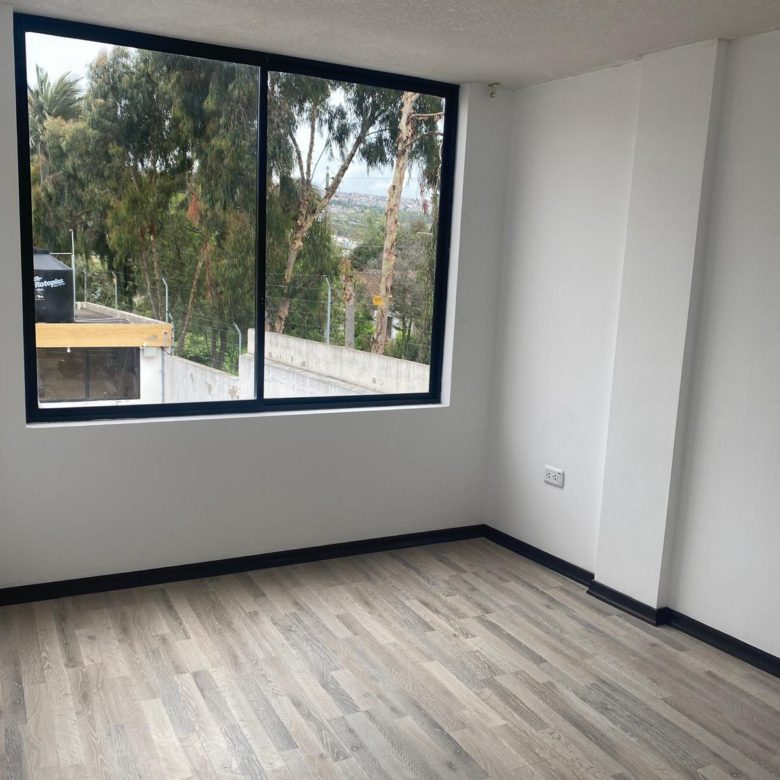 Venta 📞 099 294 7189 🏡 Casa de Ensueño en Pomasqui 172 m² cubiertos 🎉✨ Cerca de todo #CasaEnVentaPomasqui 🟢🟡🔴🔵🟣🟠
