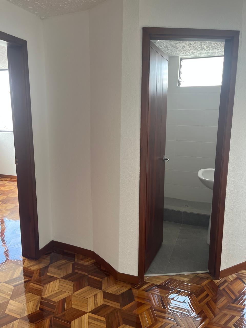 EXCELENTE OPORTUNIDAD: CASA EN VENTA EN EL NORTE DE QUITO