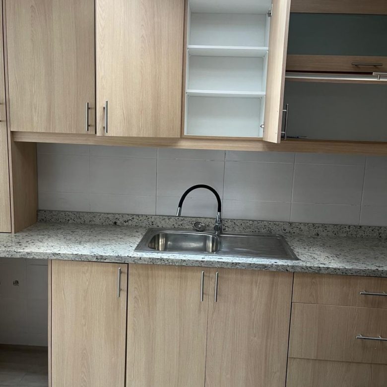 EXCELENTE OPORTUNIDAD: CASA EN VENTA EN EL NORTE DE QUITO