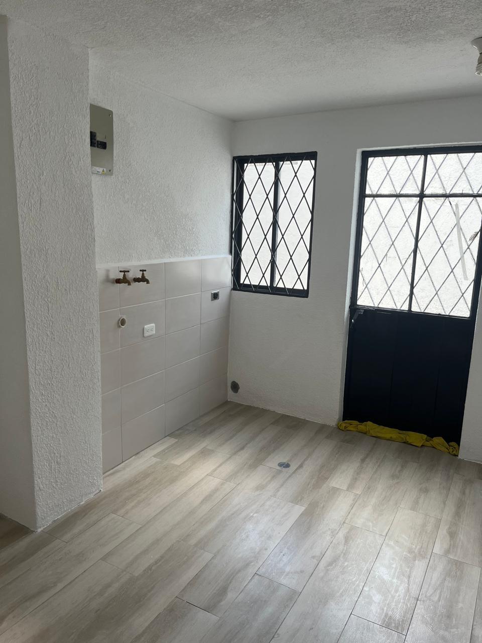 EXCELENTE OPORTUNIDAD: CASA EN VENTA EN EL NORTE DE QUITO