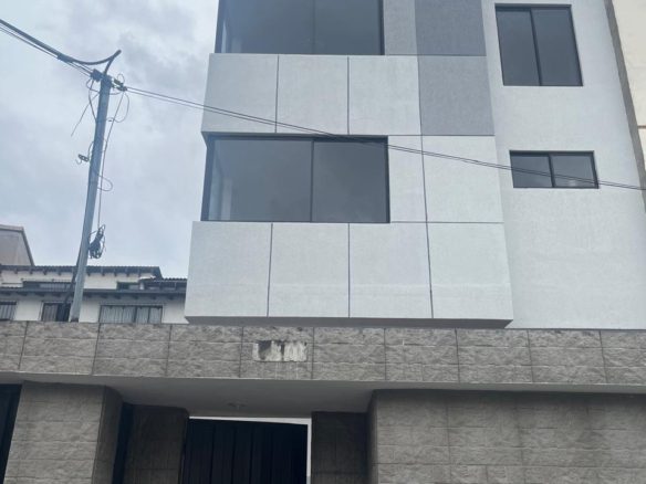 EXCELENTE OPORTUNIDAD: CASA EN VENTA EN EL NORTE DE QUITO