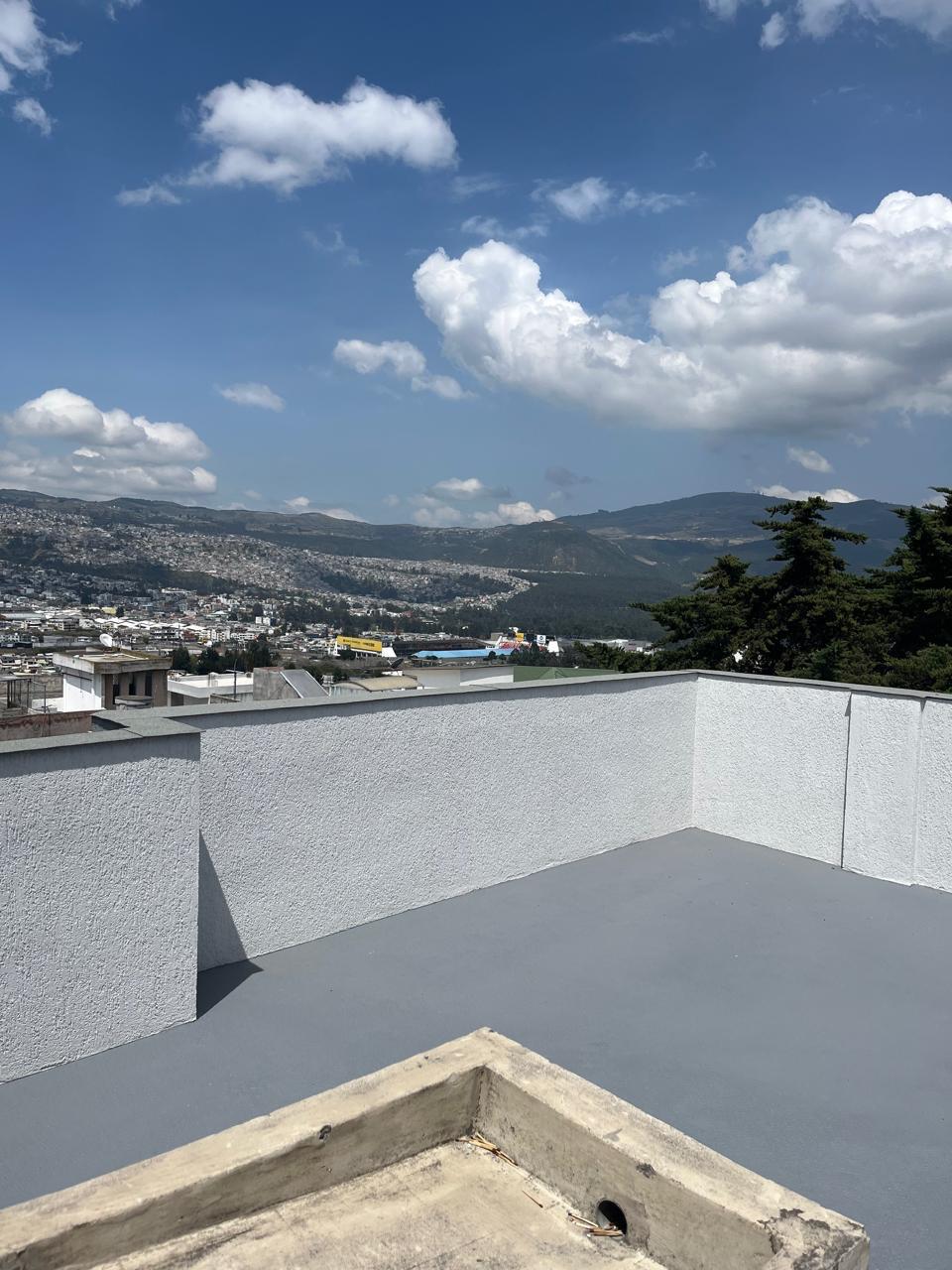 EXCELENTE OPORTUNIDAD: CASA EN VENTA EN EL NORTE DE QUITO