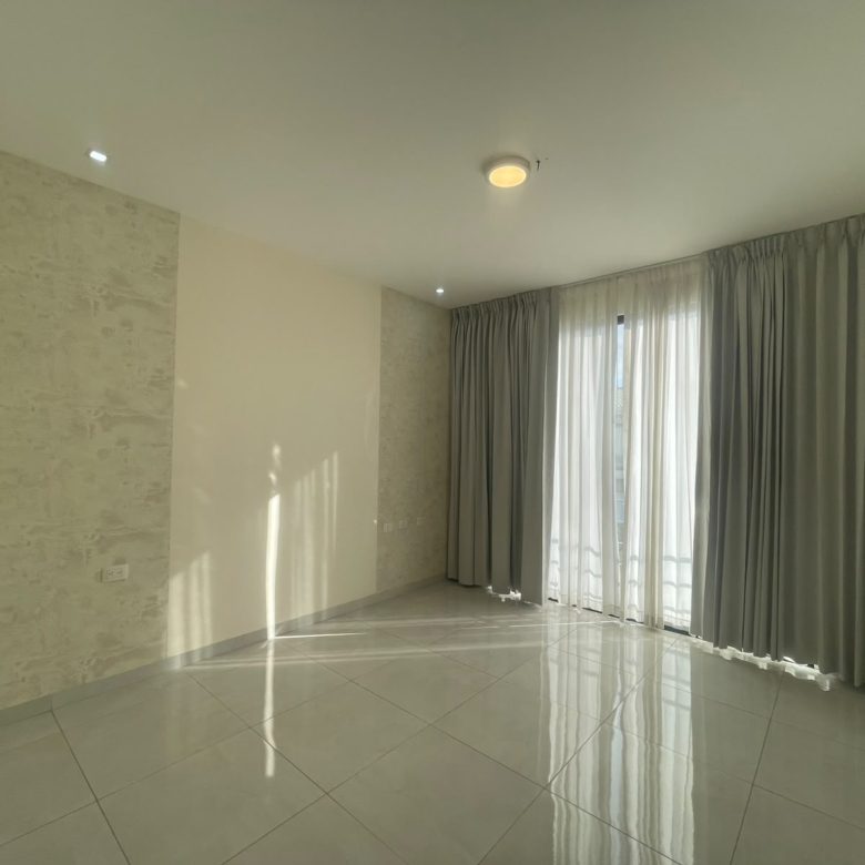 Casa Semiamoblada en Alquiler en Urbanización Arboleia, Machala