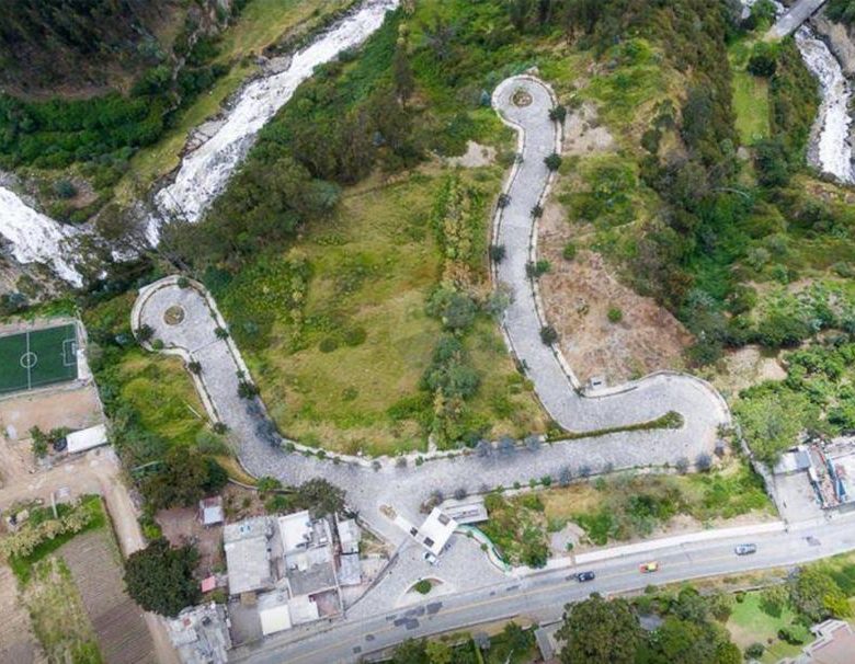 Terreno CUMBAYA
