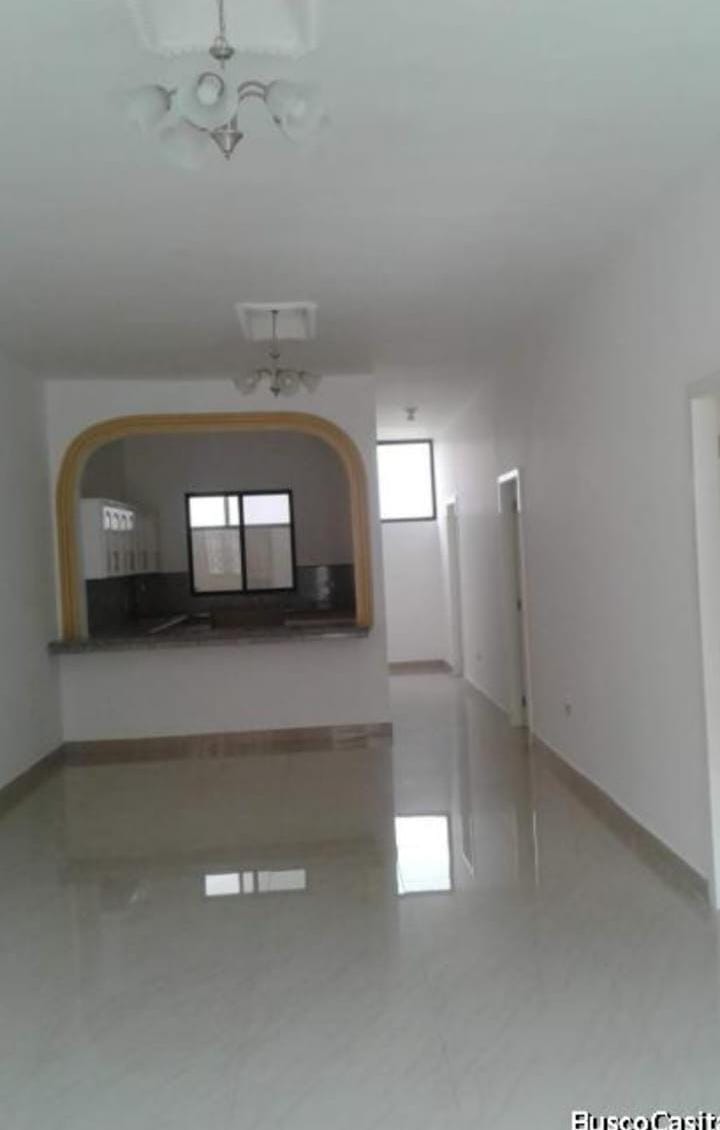 Lindo Departamento En Bellavista Cuenta Con Tres Dormitorios Con Sus Respectivos Baños, Sala, Comedor Cocina. Acabados Fino Y Elegante. Amplios Closets Garaje Cuenta Con Seguridad Las 24 Horas