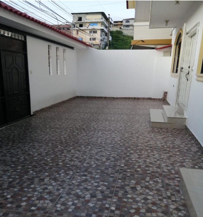 Lindo Departamento En Bellavista Cuenta Con Tres Dormitorios Con Sus Respectivos Baños, Sala, Comedor Cocina. Acabados Fino Y Elegante. Amplios Closets Garaje Cuenta Con Seguridad Las 24 Horas