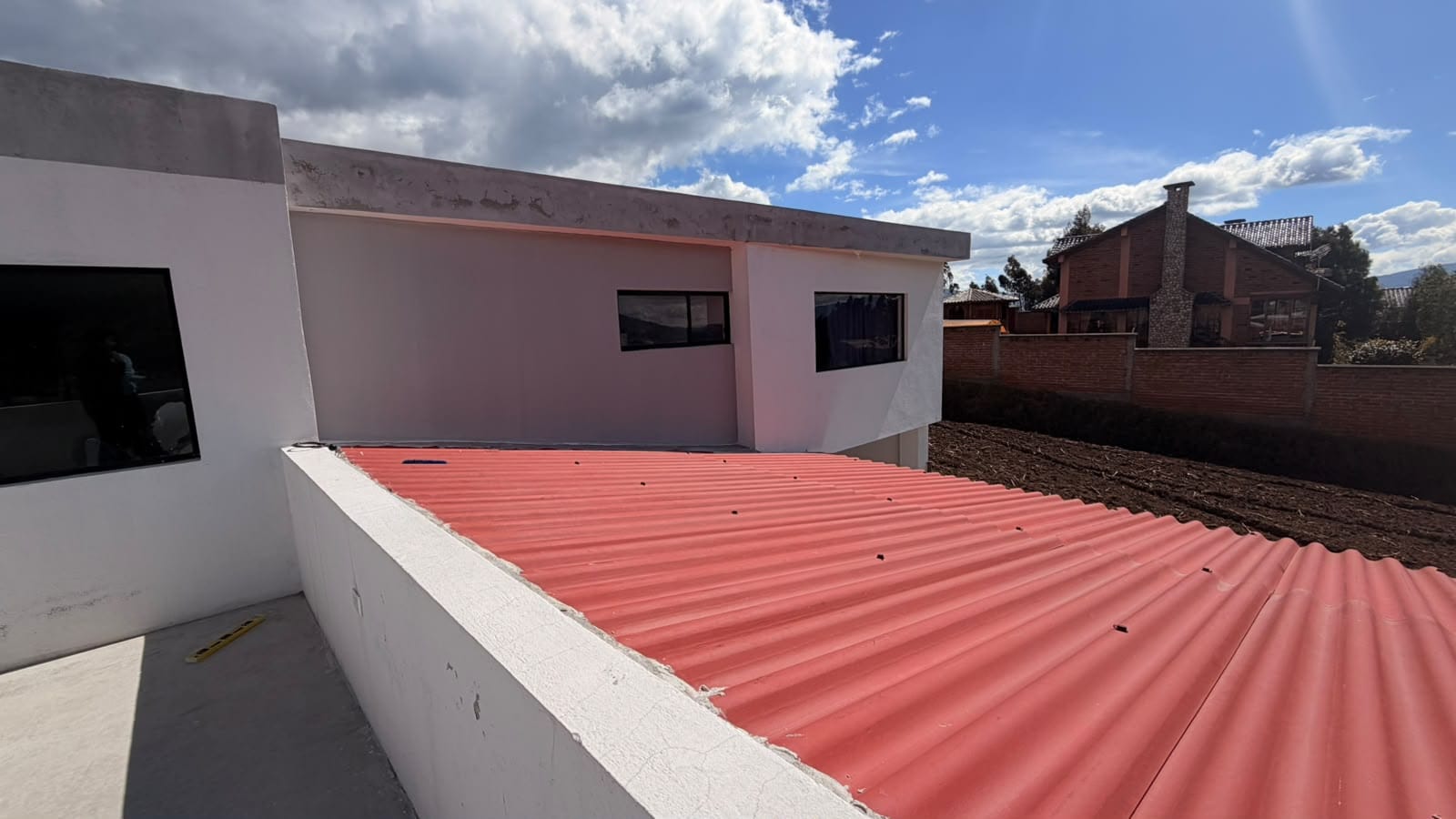 WhatsApp Image 2026-08-11 at 12.16.31 Venta 📞 099 294 7189 ✨ Casa 330 m² Terreno 821,76 m² Tu Refugio de Paz con Vista al Lago San Pablo 🌅🌿 #SueñaEnOtavalo