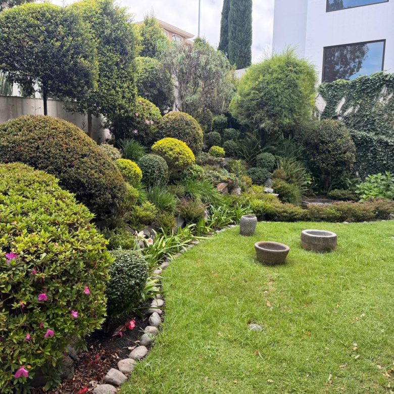 Venta 📞 099 294 7189 ✨🏡 Casa de 669 m² Vive el Lujo que Inspira en Cumbayá 🌿🌞 #TuCasaSoñada ✨🏡 Tu refugio de lujo en Cumbayá ✨