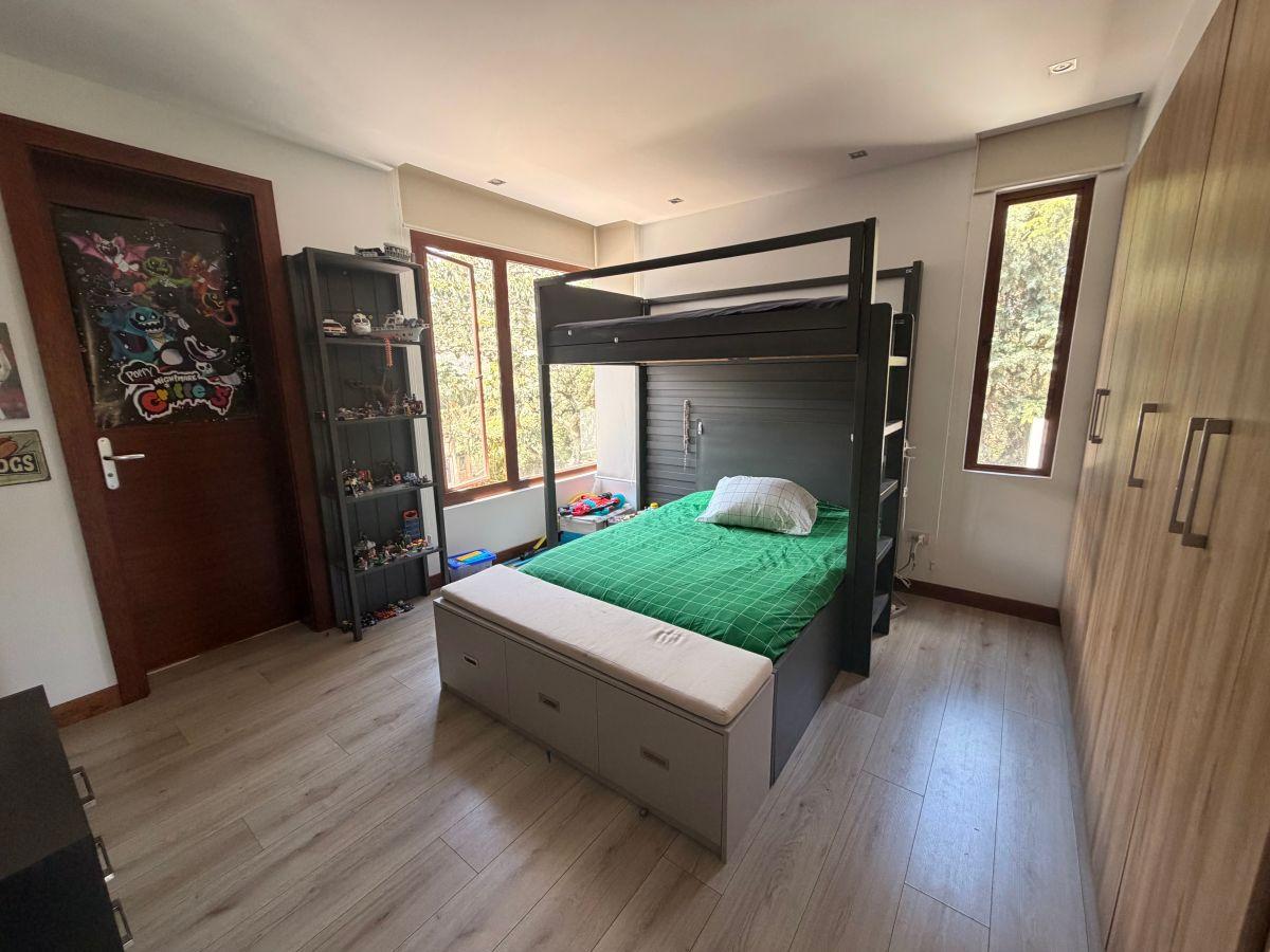 Venta o Renta 📞 099 294 7189 🏡🌞 Casa Moderna de 305 m² de Lujo en Nayón ✨🌿 #ViveConEstilo