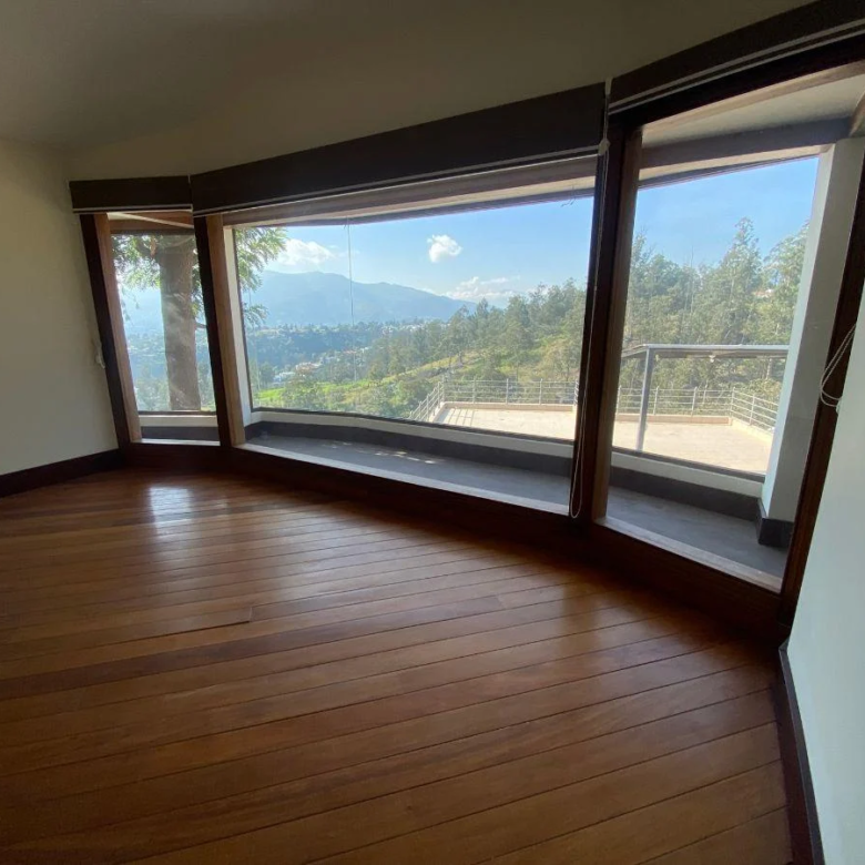Venta o Renta 📞 099 294 7189 🏡✨ Vive la Casa 268 m² de Sueños en Tanda 🌳🌄 #TuNuevoHogar