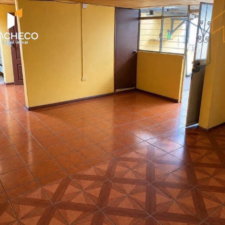 Venta 📞 098 701 0074 🏢💰✨ Casa Rentera en el Sur de Quito 🔥 👉 ¡Invierte hoy y asegura ingresos pasivos! #InversiónInteligente