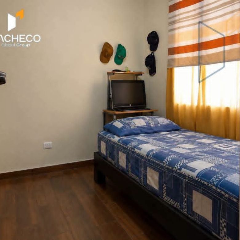 Venta 📞 098 701 0074 🏡 Casa de 3 Pisos y Terraza✨ Tu nuevo hogar en Calderón 🚗 🔥 ¡Amplio, seguro y al mejor precio! 🔒#CasaIdealQuito