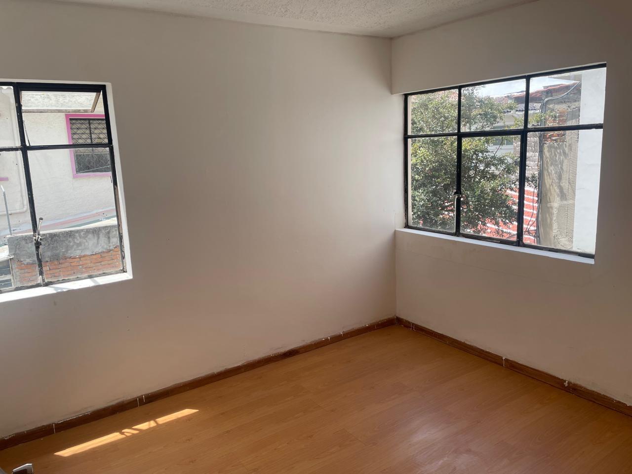 1000821199 En Renta 0987010074 💼 ¡LLEVA TU EMPRESA AL SIGUIENTE NIVEL! 🚀 Casa Comercial de 429 m² para oficinas en Rodrigo de Triana y Av. Orellana. ¡Espacios amplios, ubicación estratégica y SIN PAGAR EXPENSAS! 🏢💰 #OficinasPremiumQuito